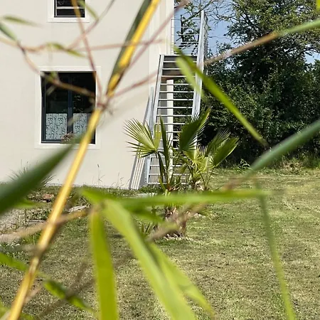 Location D Un De 45m2 Et D Ch *