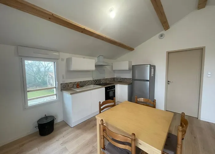 Pensión Location D Un De 45m2 Et D Ch